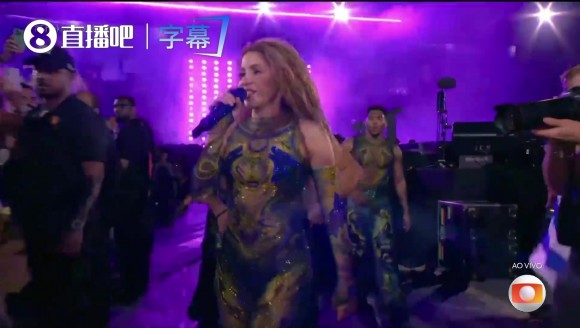 唱给皮克!夏奇拉在百万人演唱会高唱:像我这样的母狼,不适合你